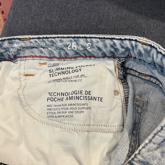 TOMMY HILFIGER Ultra High-rise Wide Leg Ripped Jeans - Picture 9 of 9